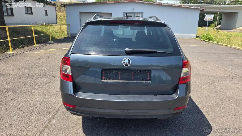 Škoda Octavia 2.0TDi-110kw, DSG, r.v. 6/2017 - fotka 5