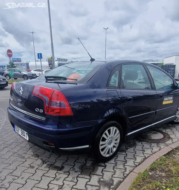 CITROËN / C5 II (RC_) / 2.0 16V (RCRFJB, RCRFJC) - fotka 2