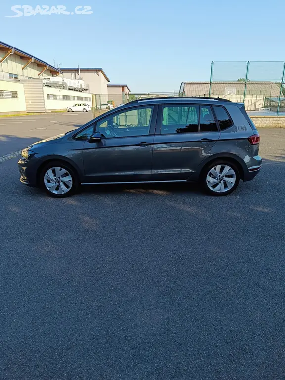 Volkswagen Golf Sportsvan 1.5 TSI tažné zařízení - fotka 3