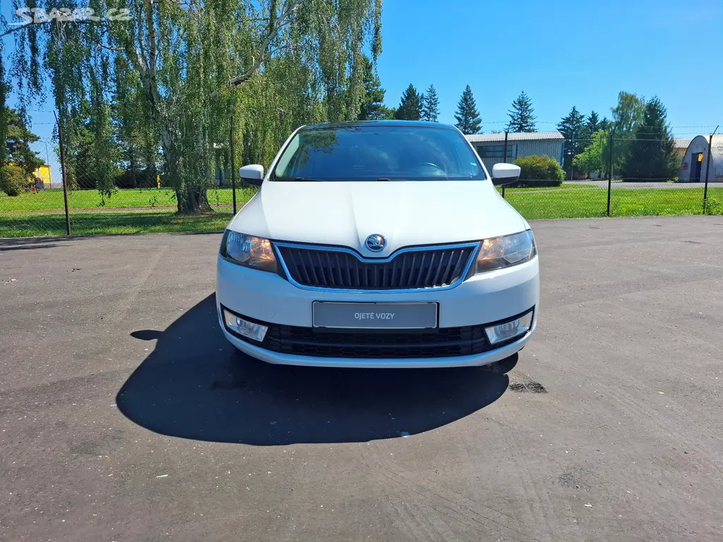 Škoda Rapid 1.2TSi 63kW, 4/2014,senzory,stk06/2028 - fotka 2