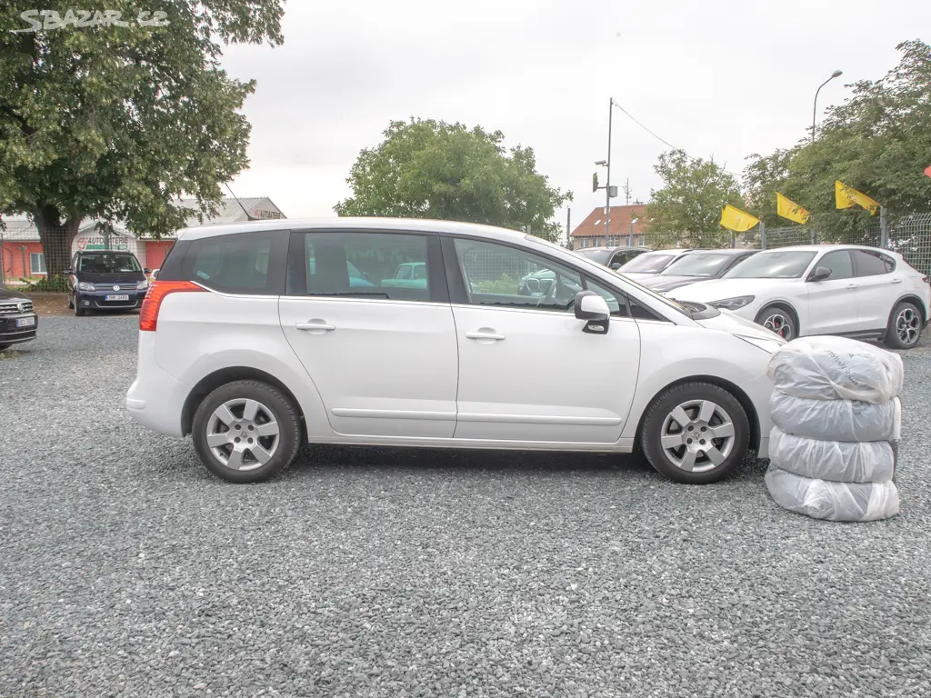 Peugeot 5008 2.0HDI 110KW man 2x PNEU - fotka 2