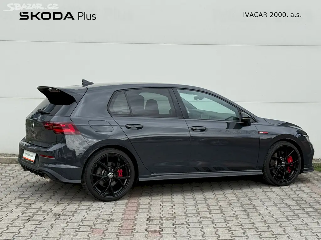 Volkswagen Golf, 2.0 TSI GTI Clubsport 221 kW D - fotka 2