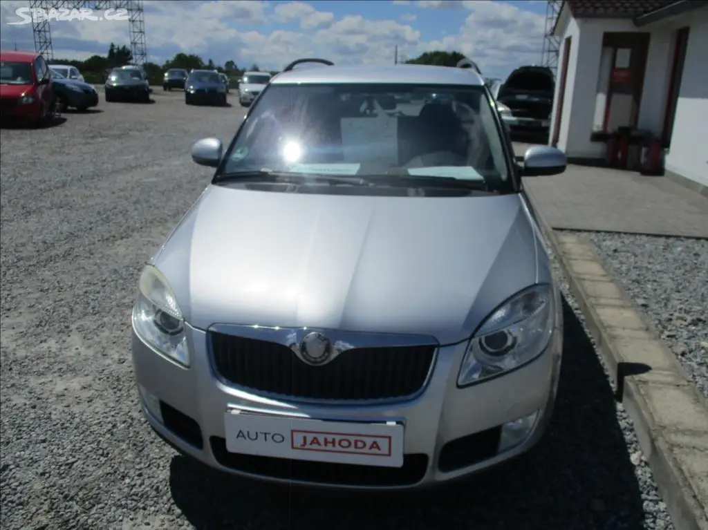 Škoda Fabia, 1,4 i 16v, aut. klima, - fotka 2