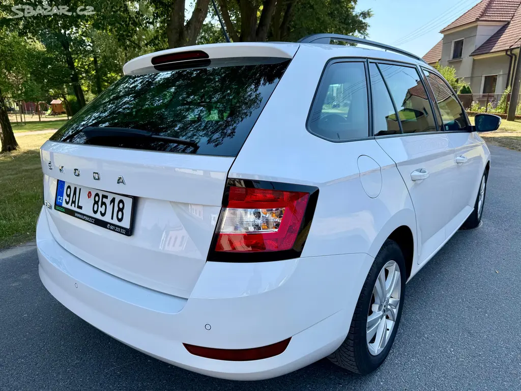 Škoda Fabia, 1.0 TSI 70KW Ambiente Plus - fotka 5