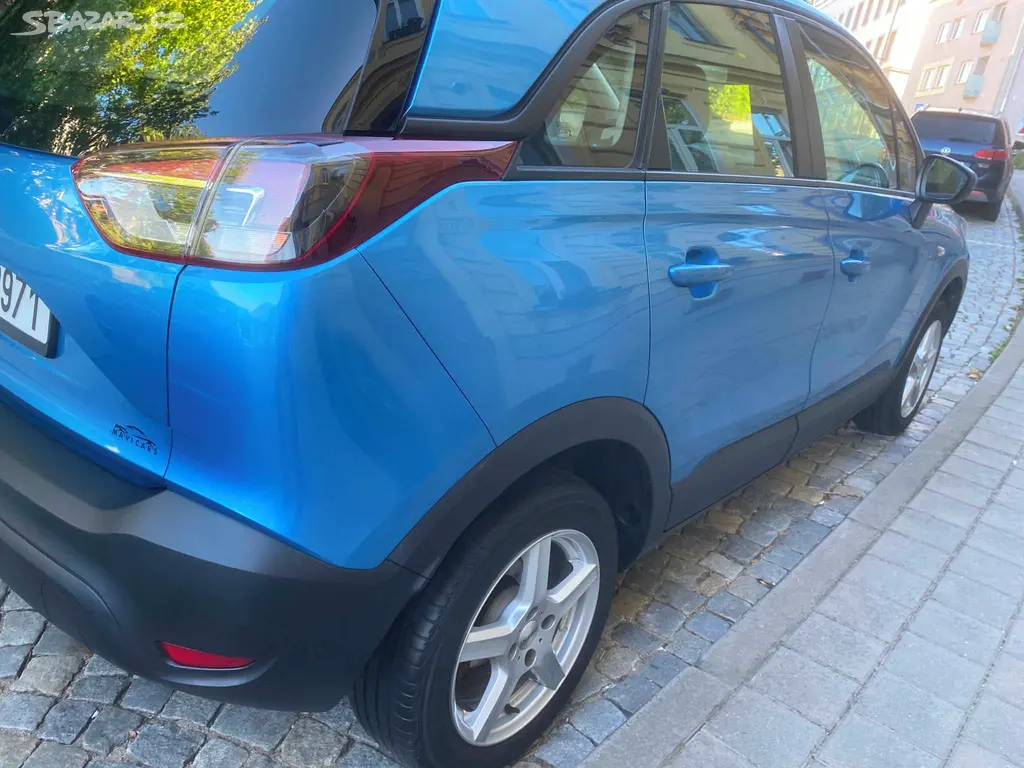 Opel Crossland X,1,2 turbo 81kW - fotka 2