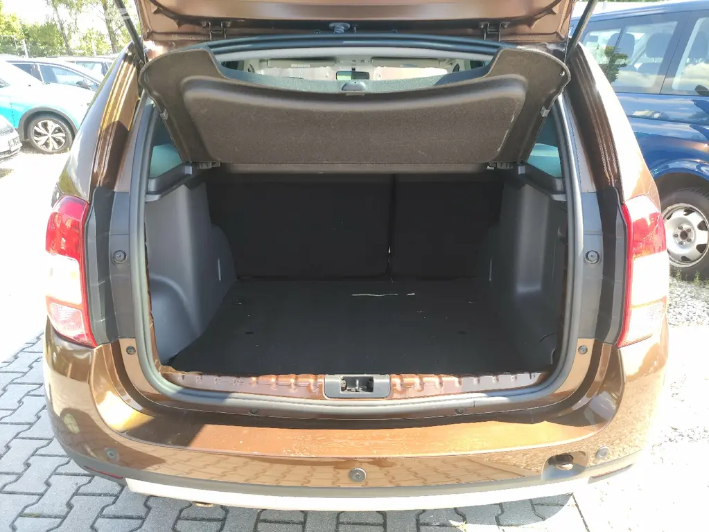 DACIA DUSTER 1.6i 16V 77KW,49210KM,ALU,KLIMA,NAVI - fotka 4