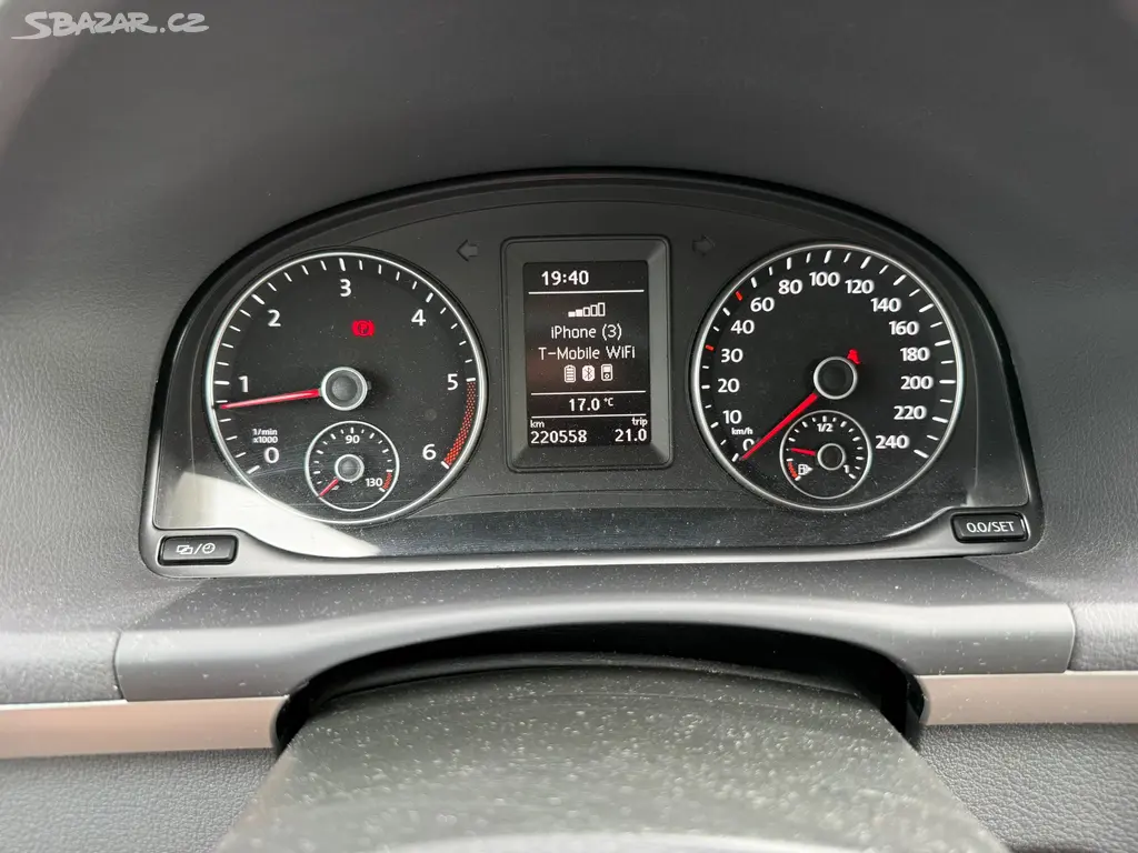 Volkswagen Touran 2014, STK, 1,6 TDI, servis VW - fotka 4