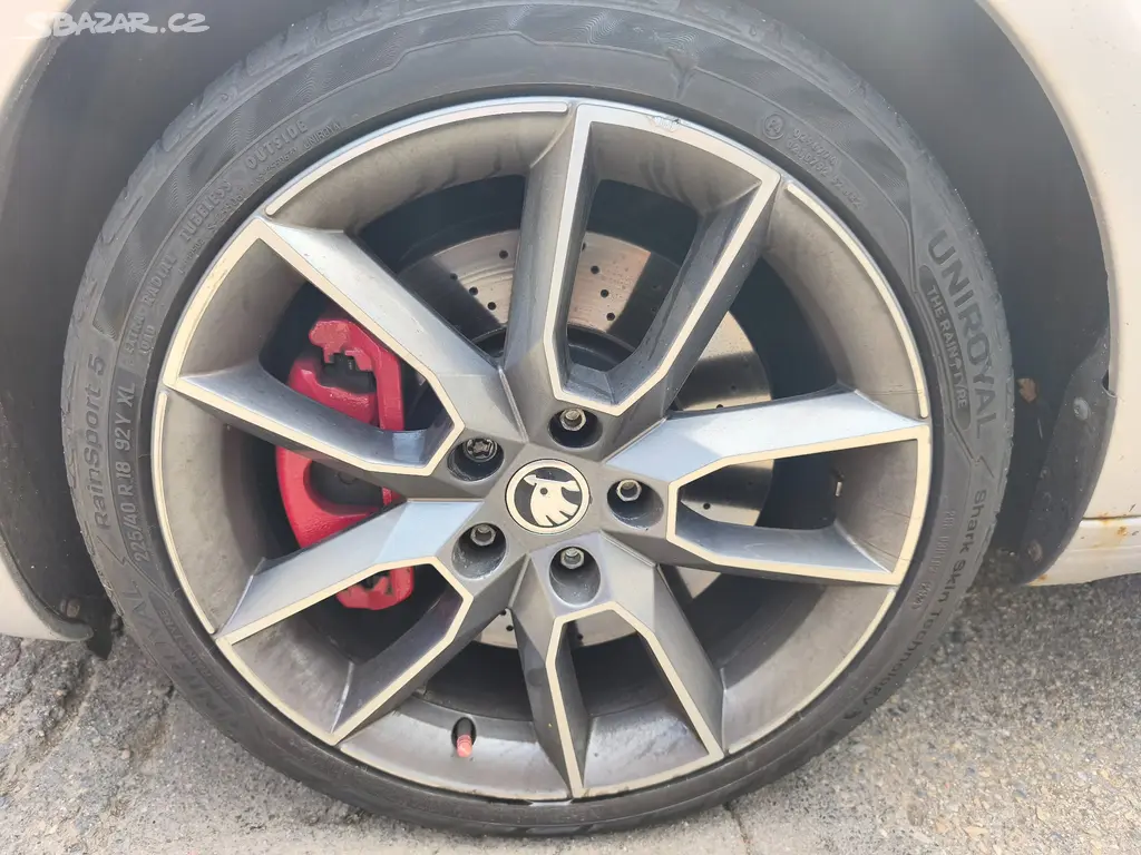Škoda Octavia 3 rs 2.0 tdi - fotka 4