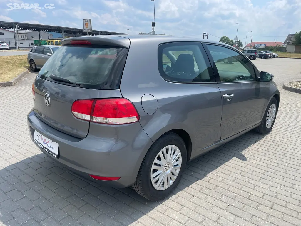 Volkswagen Golf 1,4 MPi 59kw Klima ESP 2009 - fotka 4