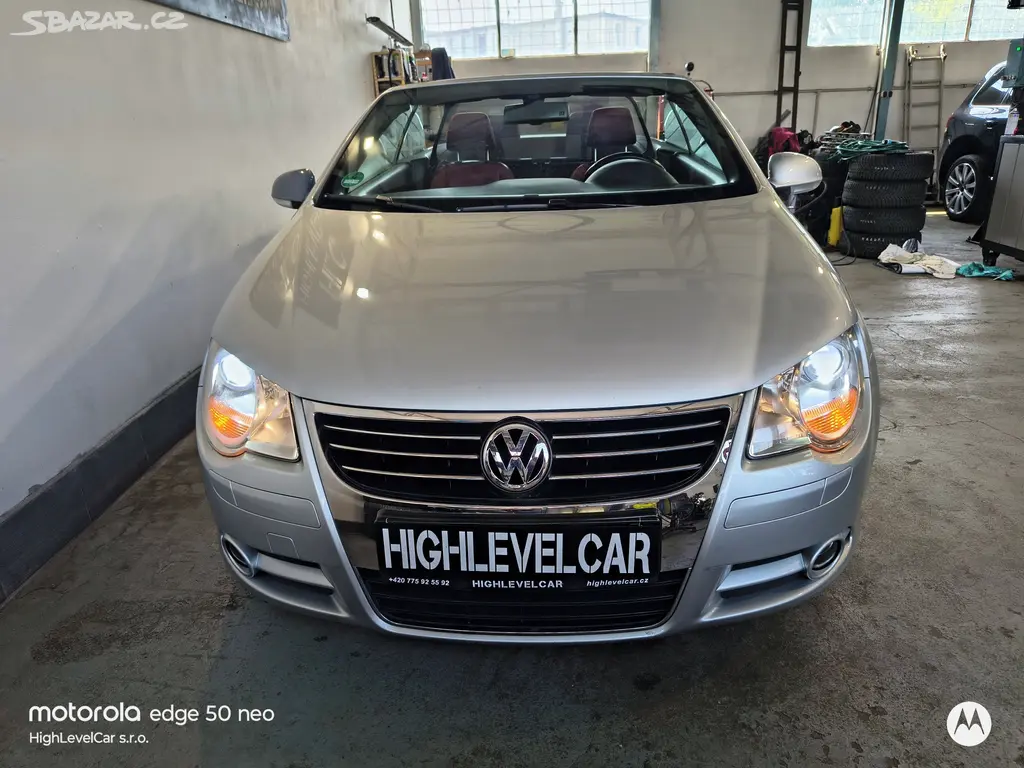 VW EOS 1.4TSi 90kW kabriolet/pěkný stav - fotka 4