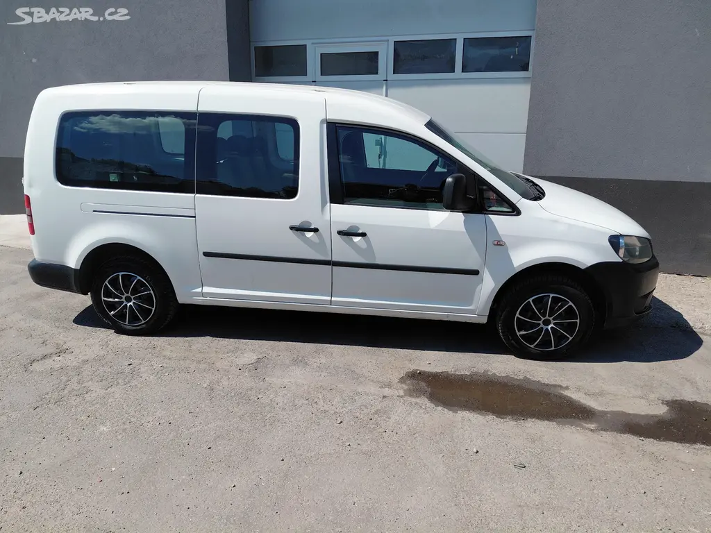 VW CADDY 2.0TDi 4x4 MAXI r.12 5 míst DPH, TAŽNÉ - fotka 6