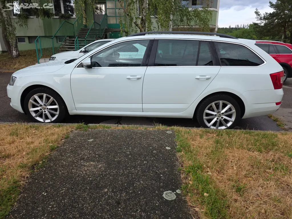 Prodám OCTAVIA 3 combi, 1,2 TSI, 81KW, motor CYVB - fotka 4
