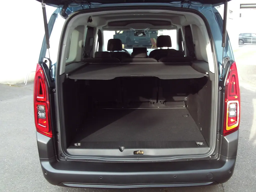 Citroën Berlingo, XL MAX Diesel 130k Manual - fotka 6