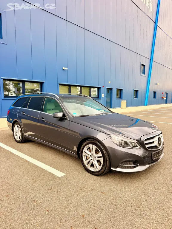 Mercedes-Benz E400/245kw, Avantgarde, 4Matic, DPH - fotka 2