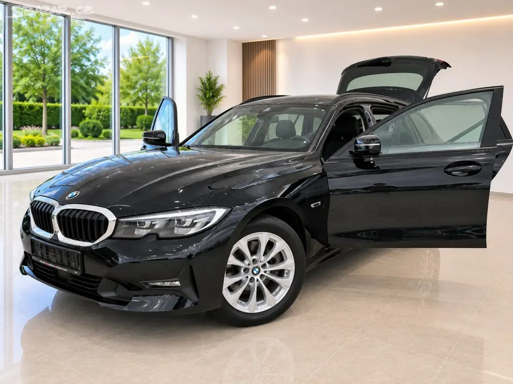 BMW Řada 3, 320e Comfort,Tažné