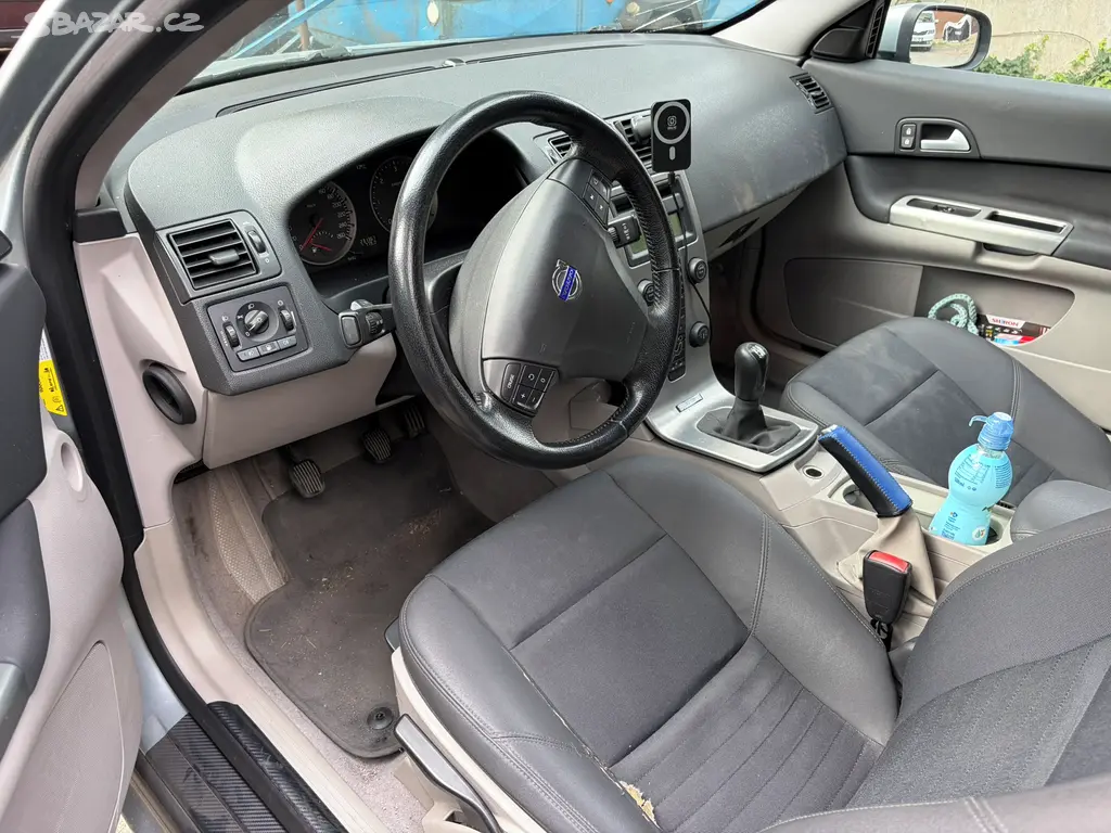 Volvo C30 1.6D, 80 kW, rok 2007 - fotka 3