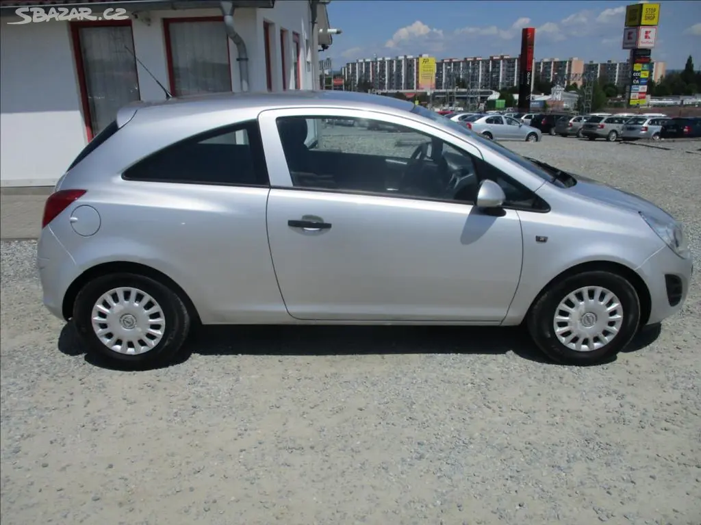 Opel Corsa, 1,2 i, 51kW, klima, nová STK, - fotka 4