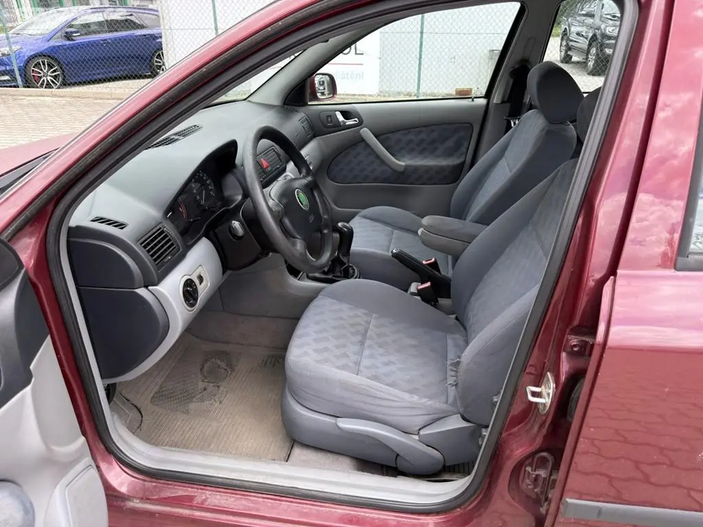 Škoda Octavia, 1.9 TDI 66 kW klima - fotka 6