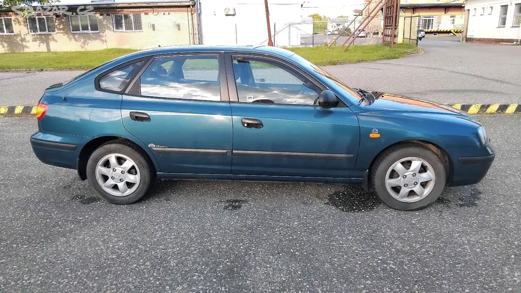Hyundai Elantra - fotka 2