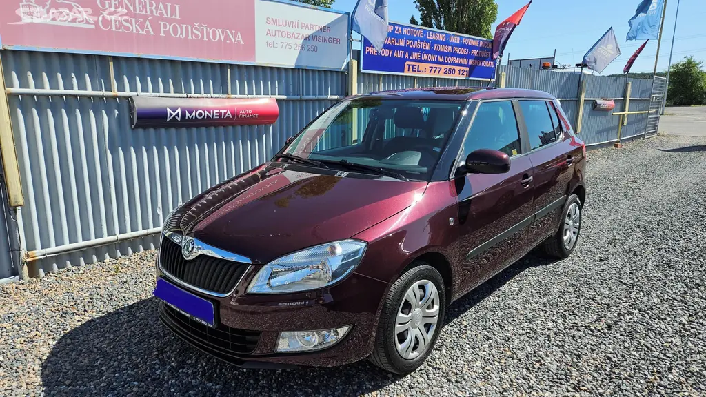 ŠKODA FABIA II 1,4 16V Ambiente - fotka 3