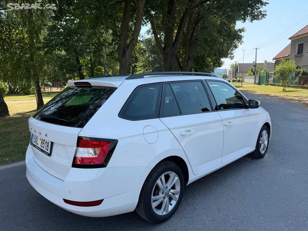 Škoda Fabia, 1.0 TSI 70KW Ambiente Plus - fotka 2