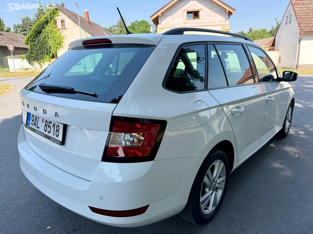 Škoda Fabia, 1.0 TSI 70KW Ambiente Plus - fotka 3