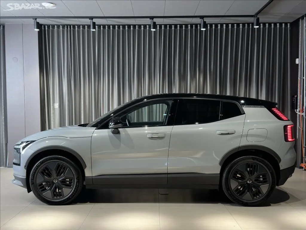 Volvo EX30, P8 AWD Ultra Cross Country - fotka 2