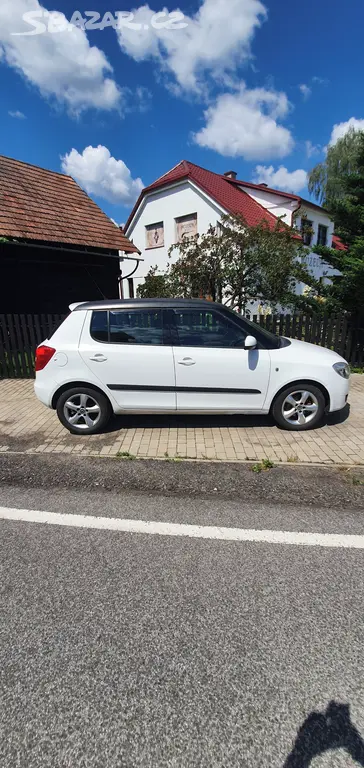 Škoda Fabia II - fotka 2