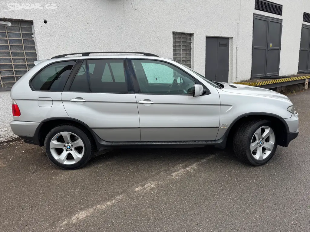 BMW X5 3.0d 160kW xenon,bez koroze,serviska,4x4. - fotka 6