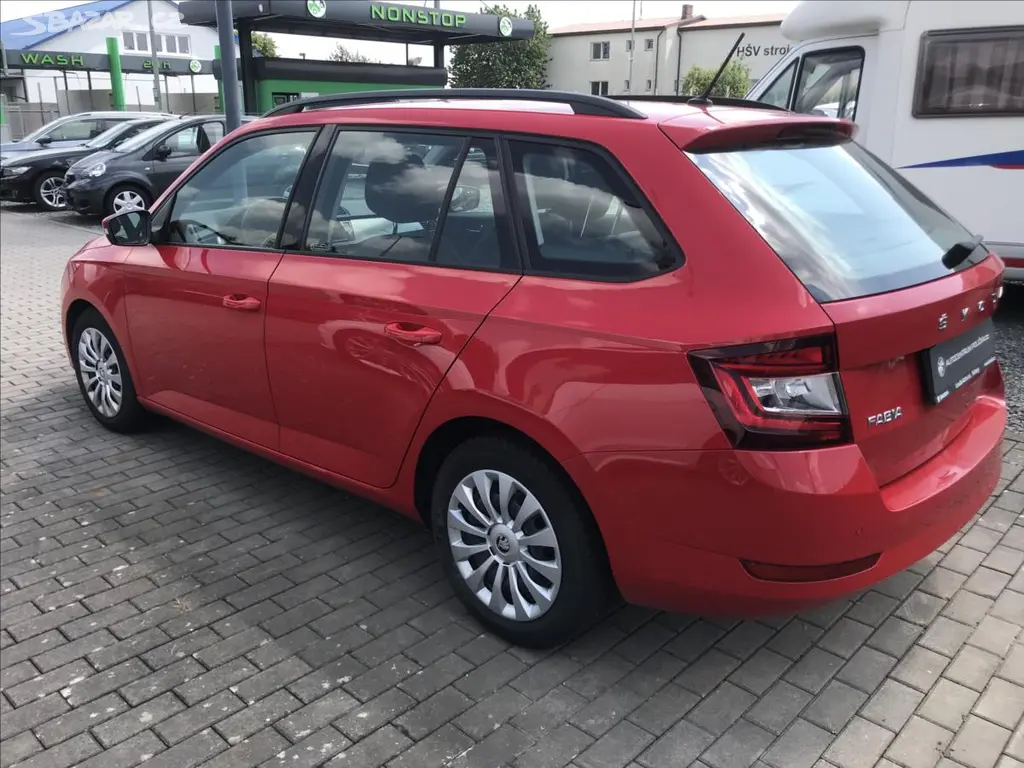 Škoda Fabia, 1,0 - fotka 6