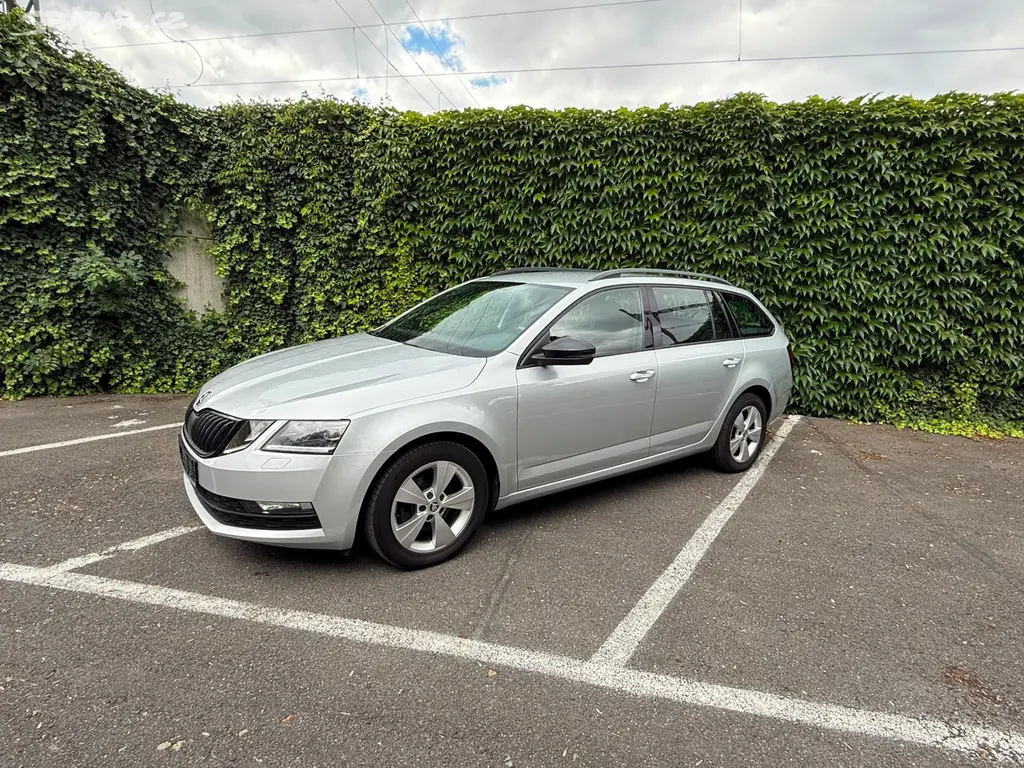 Škoda Octavia 3 STYLE 2.0TDI DSG/Virtual//2021 - fotka 2