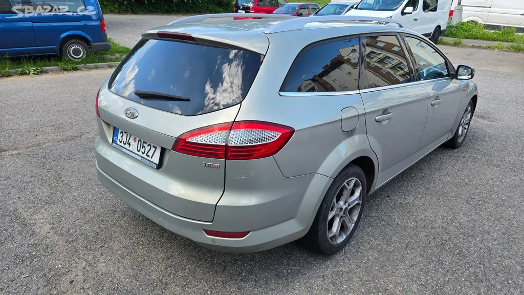 Ford Mondeo Mk4 Kombi 2.0 TDCi (103 kW) - fotka 5