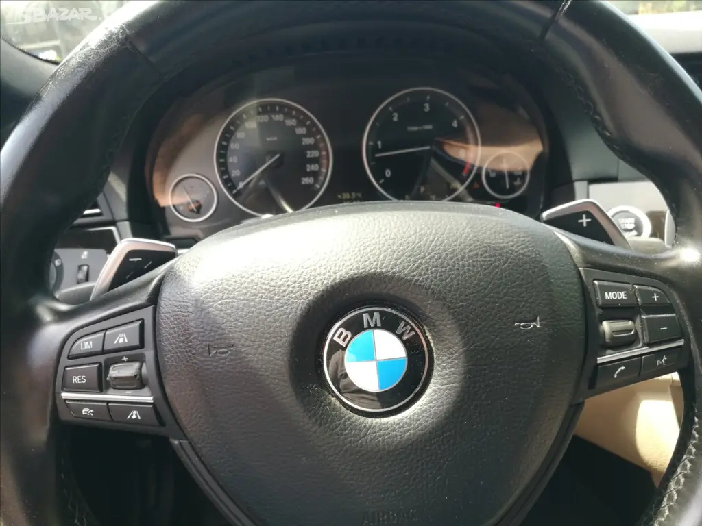 BMW Řada 5, 3,0 d M paket - fotka 6