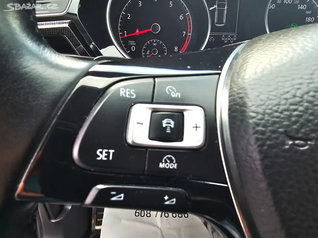 Touran 1,4 TSi DSG 110KW Sound 2018 7míst ALU NAVI - fotka 6