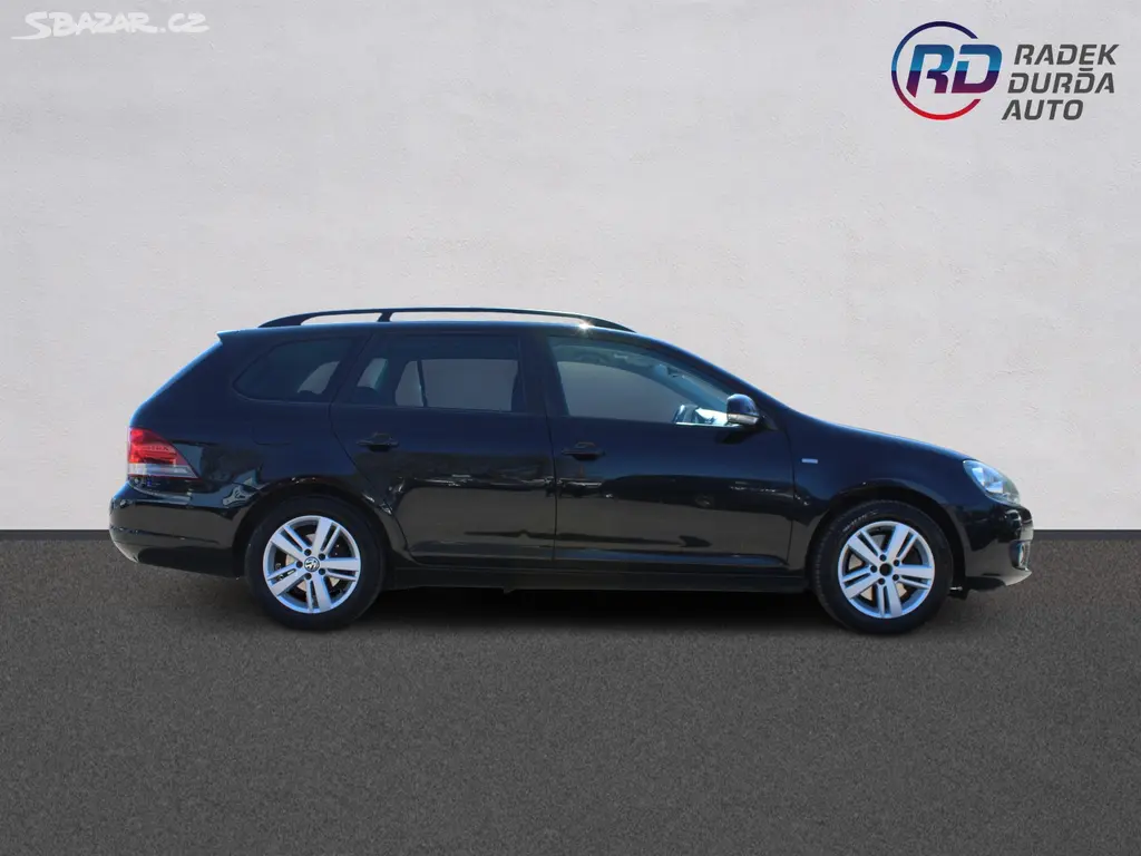 Volkswagen Golf 2,0 TDI TAŽNÉ,SERVIS,MATCH,2013 - fotka 4