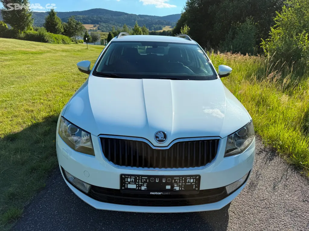 ŠKODA OCTAVIA III 1.6 TDI COMBI/ZÁRUKA/LETNÍ SLEVA - fotka 2