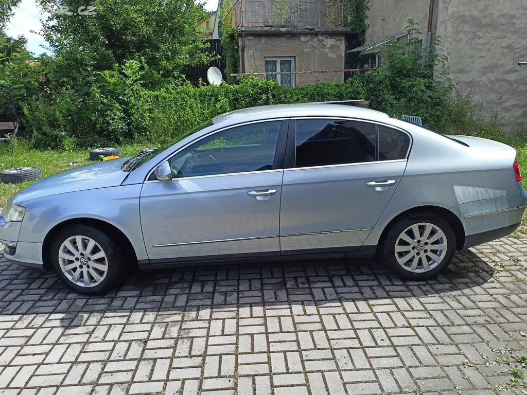 VW Passat 2.0 TDI - fotka 5