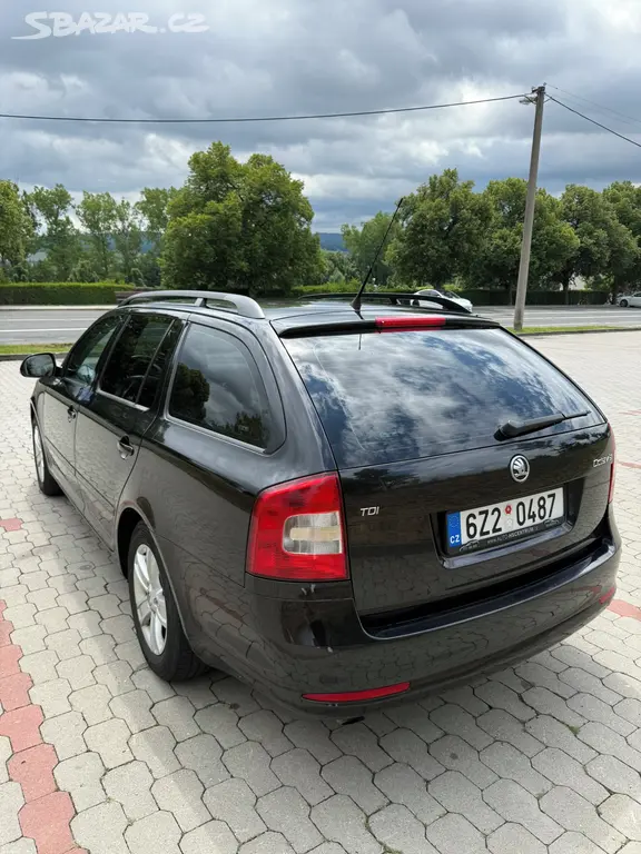 Škoda Octavia II Combi - 1.6 TDi 77kW - fotka 3