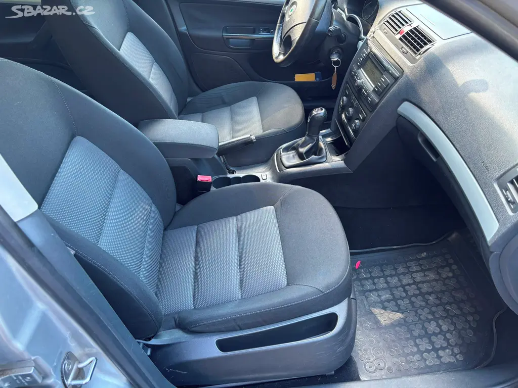 Škoda Octavia II 1.9 TDI 77 kW 2007 - fotka 6