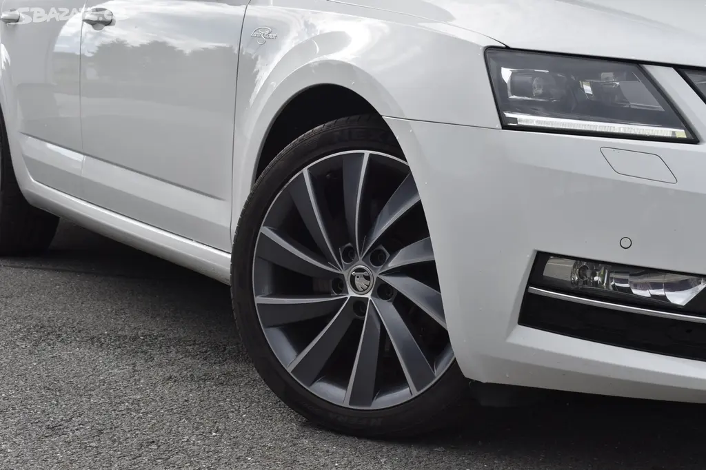 ĚKODA OCTAVIA L&K 2.0TDI/2019/110KW/TAŽNÉ/138TKM - fotka 2