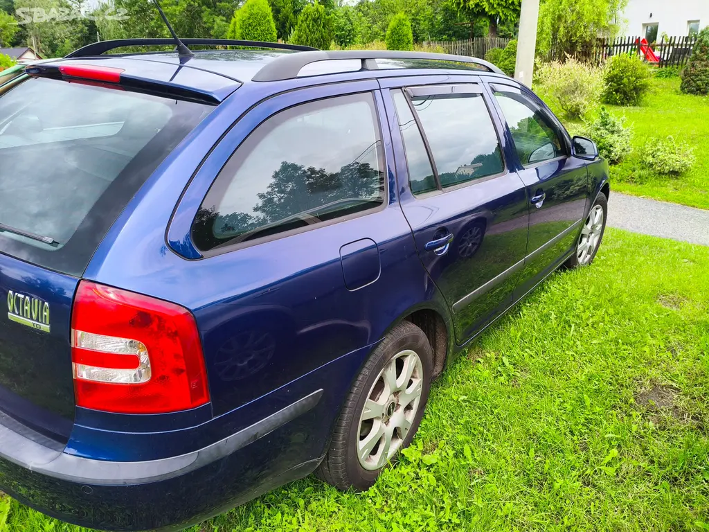 Škoda Octavia 2 combi - fotka 2