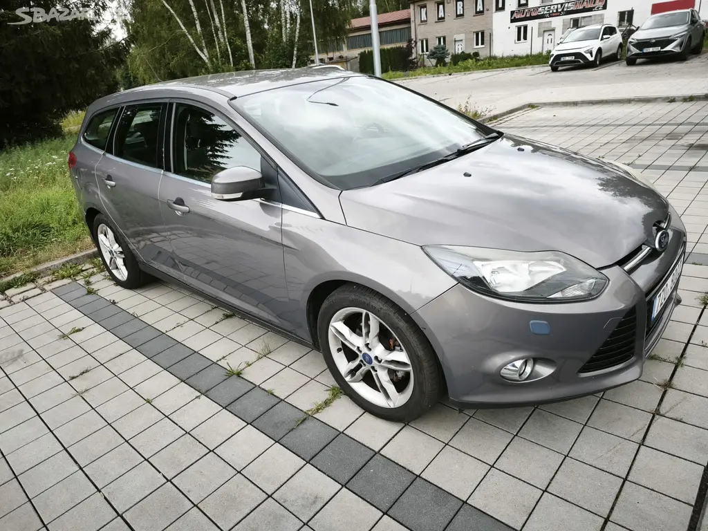 Ford Focus 1,6 TDCI kombi - fotka 3