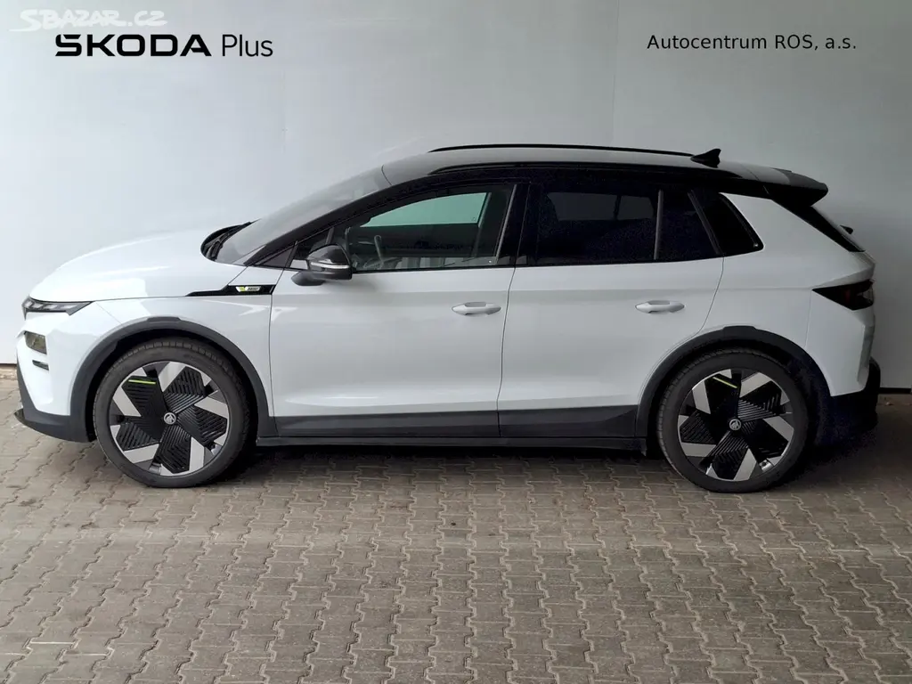 Škoda Elroq, 84 KWH RS 250 KW 4X4 - fotka 3