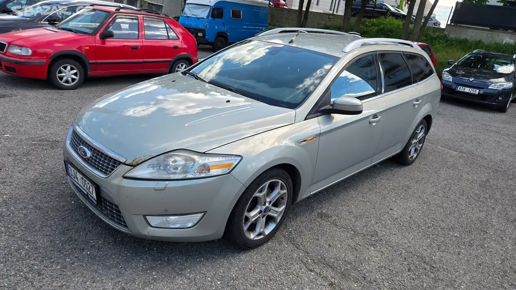 Ford Mondeo Mk4 Kombi 2.0 TDCi (103 kW)