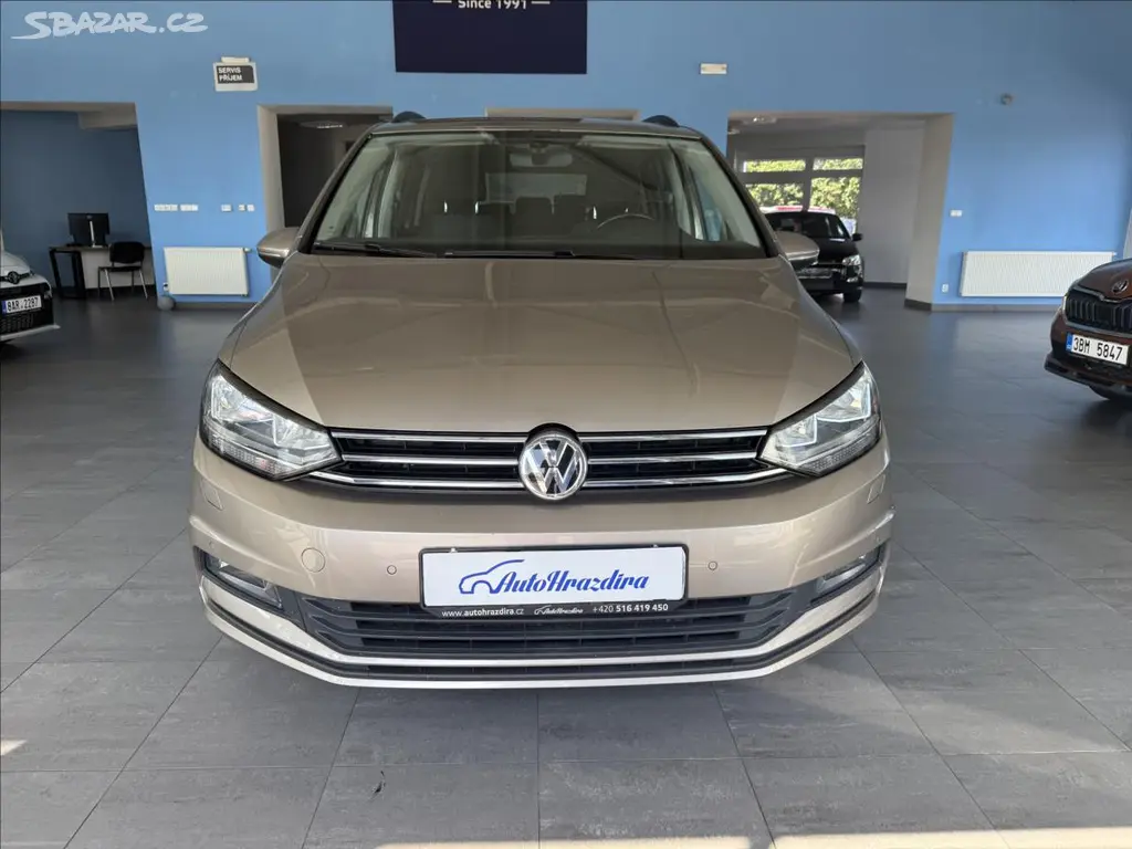 Volkswagen Touran, 2,0 TDI 110kW,1.MAJ,7MÍST,TA - fotka 2