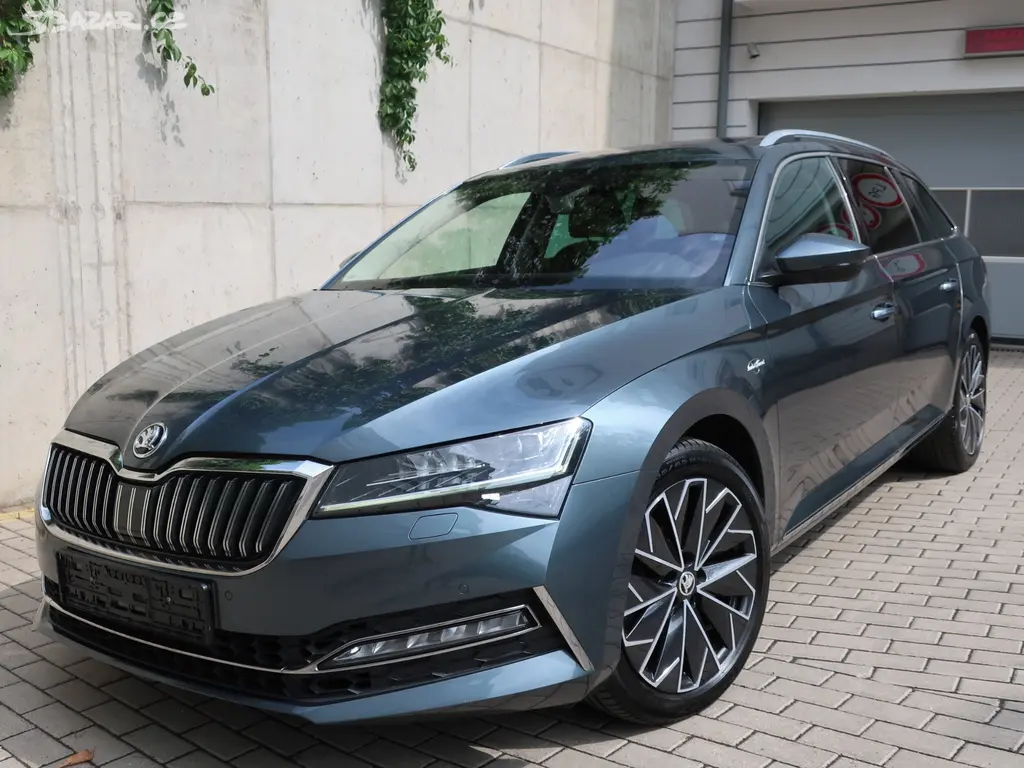 ŠKODA SUPERB 3 LAURIN 4X4/2.0TSI-272PS/FACE/VIRTUA