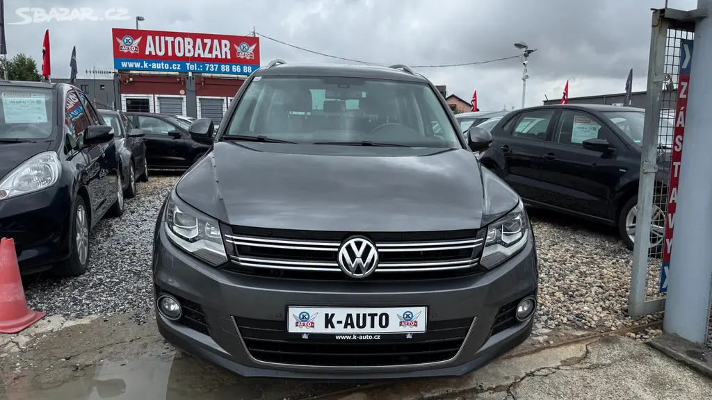 Volkswagen Tiguan 1.4TSi 90kW Lounge,Servis,ALU - fotka 2