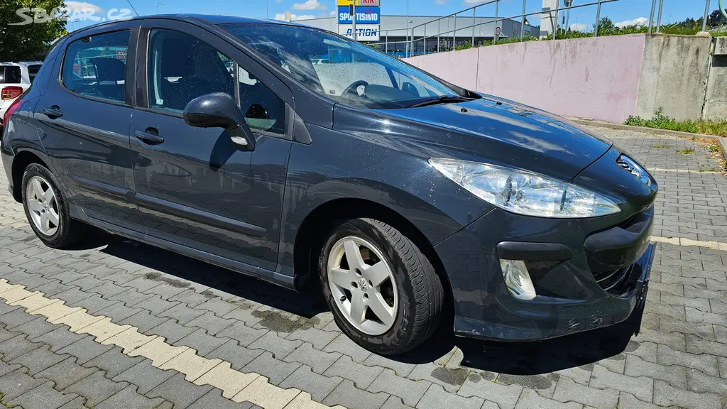 Peugeot 308 Hatchback, 1,6 HDI , ČR, 2. Majitelka