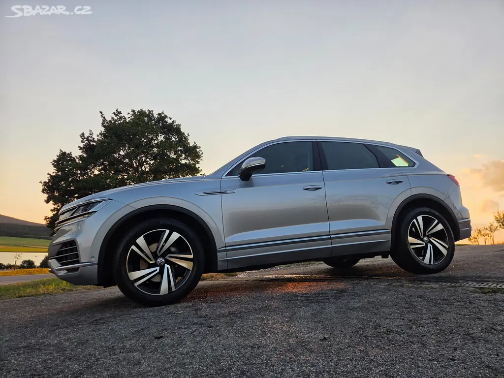 Volkswagen Touareg - 2018 - 3.0TDI(210KW) HEZKÝ - fotka 2