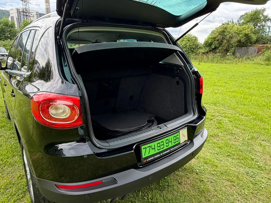 VW TIGUAN 2,0 TDI 4x4-103 KW, DSG, PARKPILOT - fotka 6